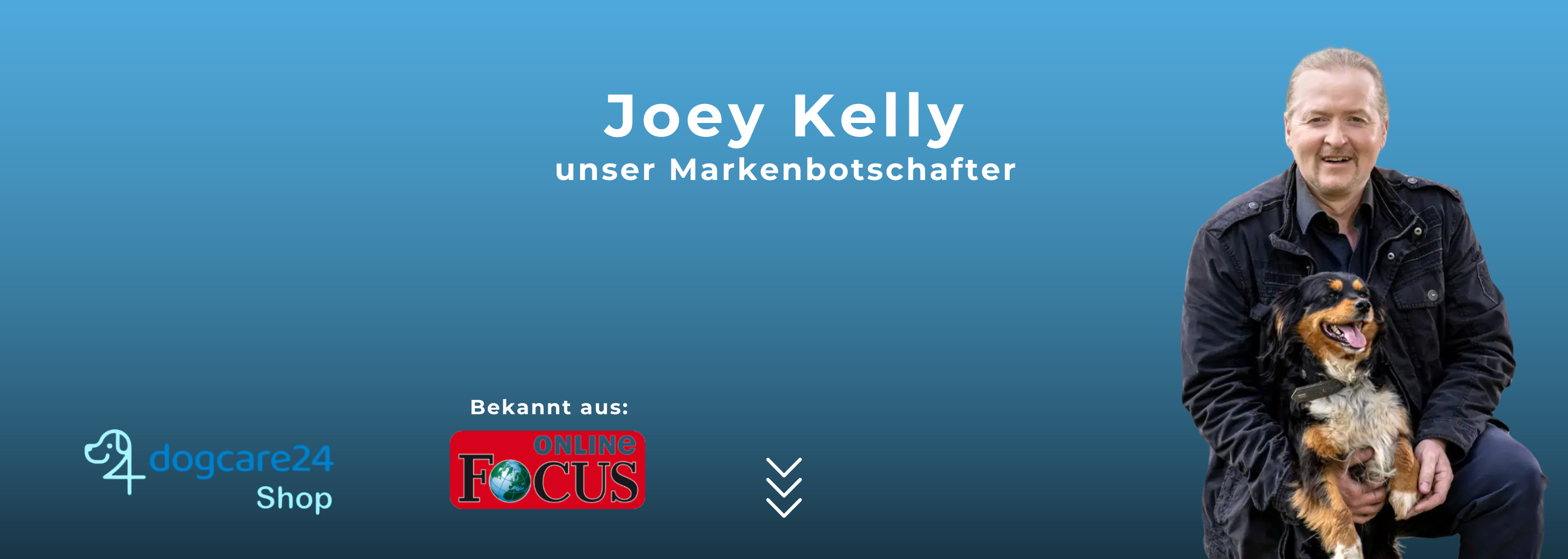 Joey Kelly unser Markebotschafter von Dogcare24 hält liebevoll einen Hund in die Kamera